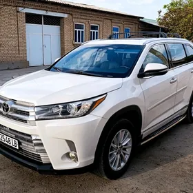 Toyota Highlander 2018