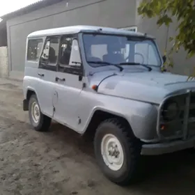 UAZ 469 2001