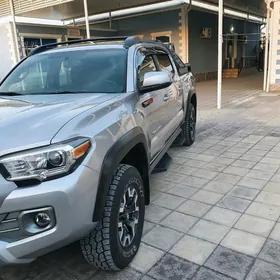 Toyota Tacoma 2018