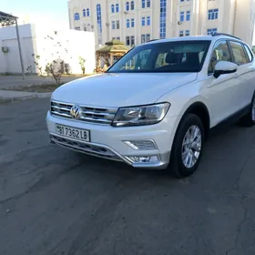 Volkswagen Tiguan 2020