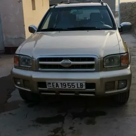 Nissan Pathfinder 2001