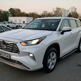 Toyota Highlander 2020