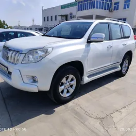 Toyota Land Cruiser Prado 2010