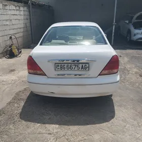 Nissan Sunny 2004