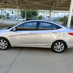 Hyundai Accent 2014