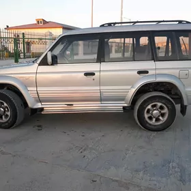 Mitsubishi Montero 1994