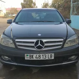 Mercedes-Benz C300 2010