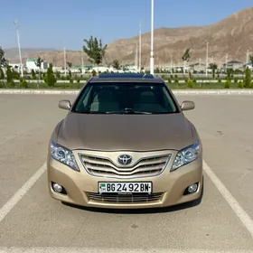 Toyota Camry 2010