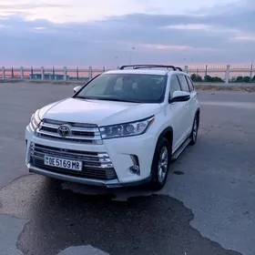 Toyota Highlander 2018