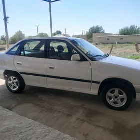 Opel Astra 1993