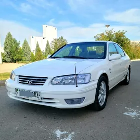 Toyota Camry 2000