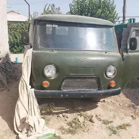 UAZ Profi 2000