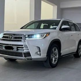 Toyota Highlander 2018