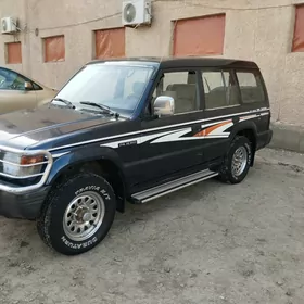 Mitsubishi Pajero 1996