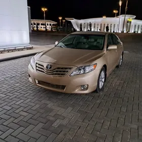 Toyota Camry 2010