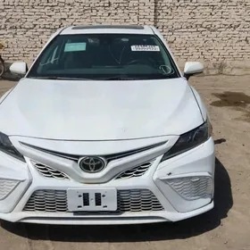 Toyota Camry 2020