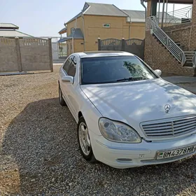 Mercedes-Benz S-Class 1999