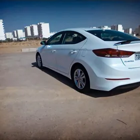 Hyundai Elantra 2018