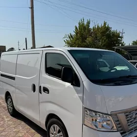 Nissan Urvan 2019