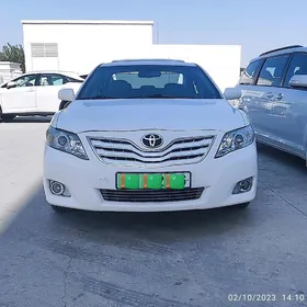 Toyota Camry 2010