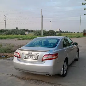 Toyota Camry 2011