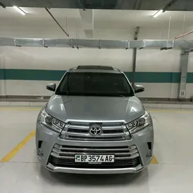 Toyota Highlander 2016