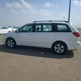 Toyota Sienna 2008