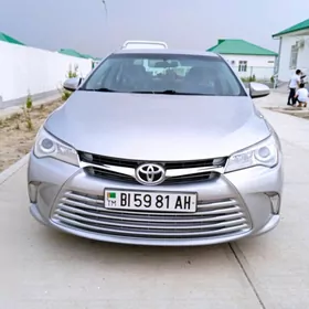 Toyota Camry 2015