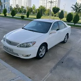 Toyota Camry 2004