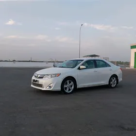 Toyota Camry 2012