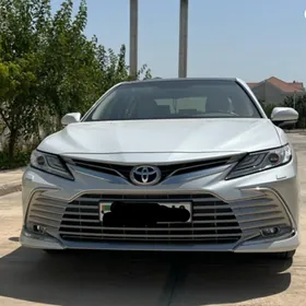 Toyota Camry 2022