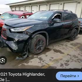 Toyota Highlander 2021