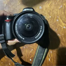 Nikon D3000