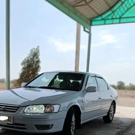 Toyota Camry 2000