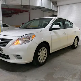 Nissan Versa 2014