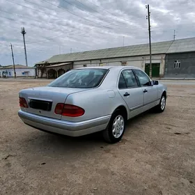 Mercedes-Benz 190E 1999