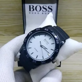 Hugo Boss sagat часы