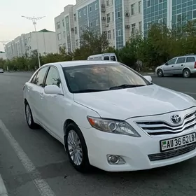 Toyota Camry 2010