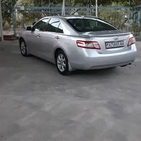 Toyota Camry 2011