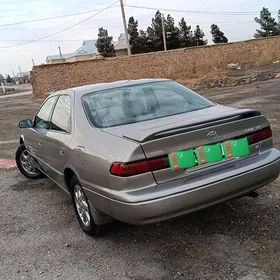 Toyota Camry 1999