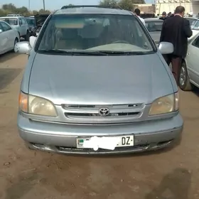 Toyota Sienna 1998