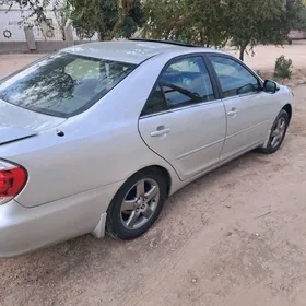 Toyota Camry 2004