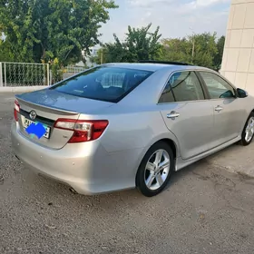 Toyota Camry 2013