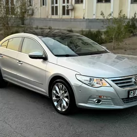 Volkswagen CC 2010