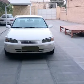 Toyota Camry 1997