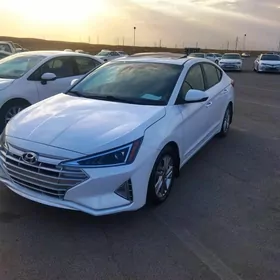 Hyundai Elantra 2020