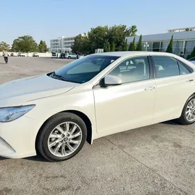 Toyota Camry 2017