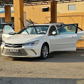 Toyota Camry 2016