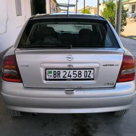 Opel Astra 2003