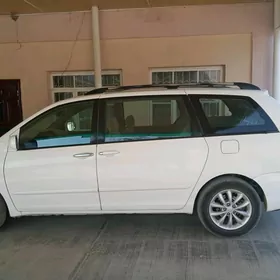 Toyota Sienna 2008